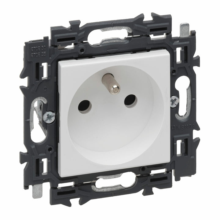 Legrand - Val Stopcontact 2P+A 16A volledig app. wit met spankl. - 741520-E⚡shock